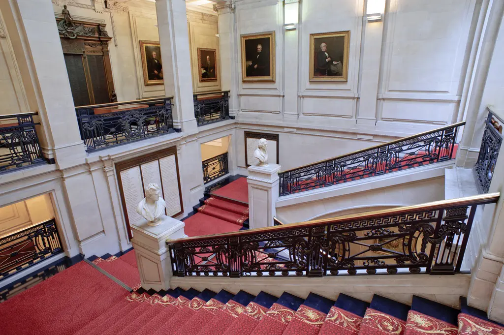 Staircase Oggs Portraits
